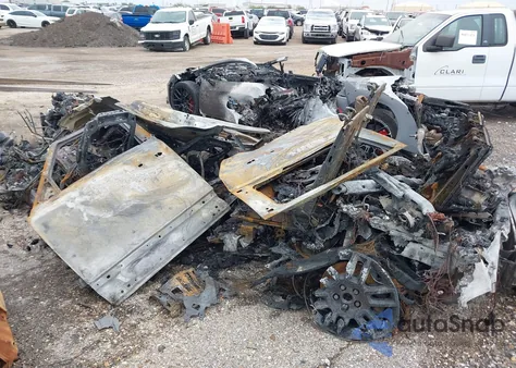 2020 Land Rover Defender 110 S z USA, uszkodzony, nr VIN SALEJEEXXL2015712